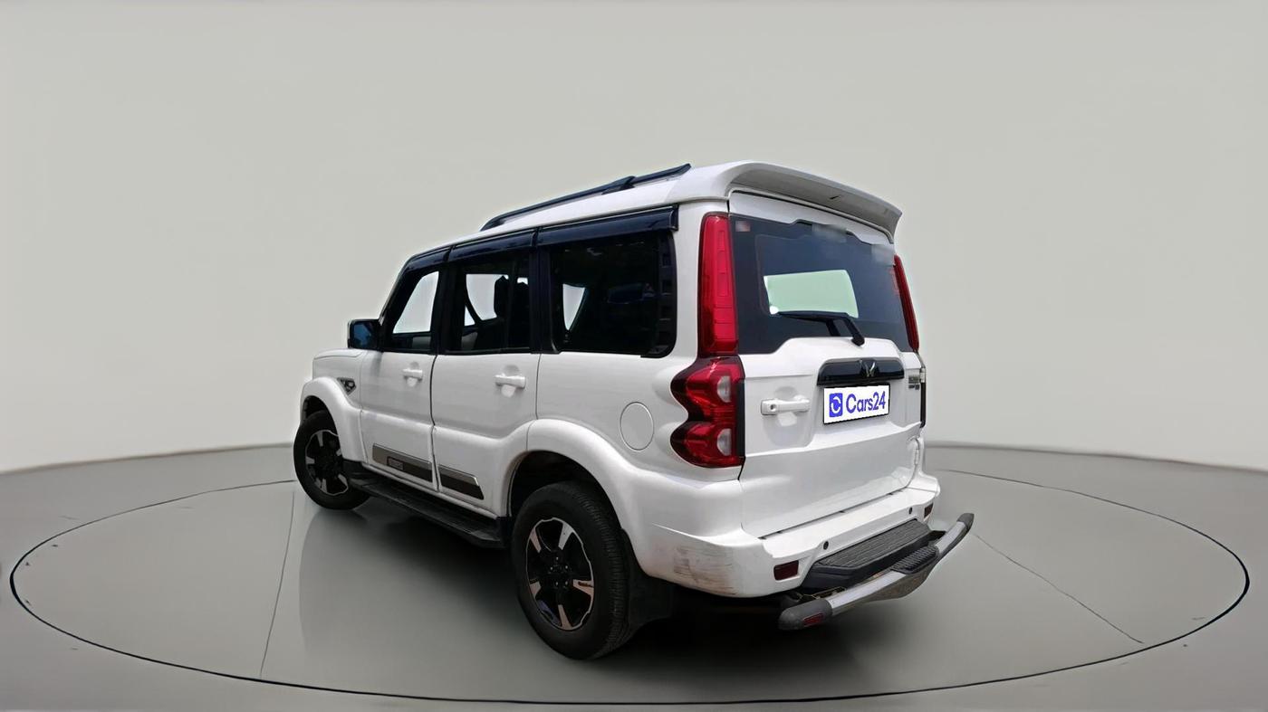 2025 Mahindra SCORPIO CLASSIC S11 7STR, Diesel, Manual, 22,967 km, exterior
