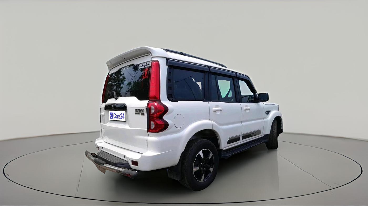 2025 Mahindra SCORPIO CLASSIC S11 7STR, Diesel, Manual, 22,967 km, exterior