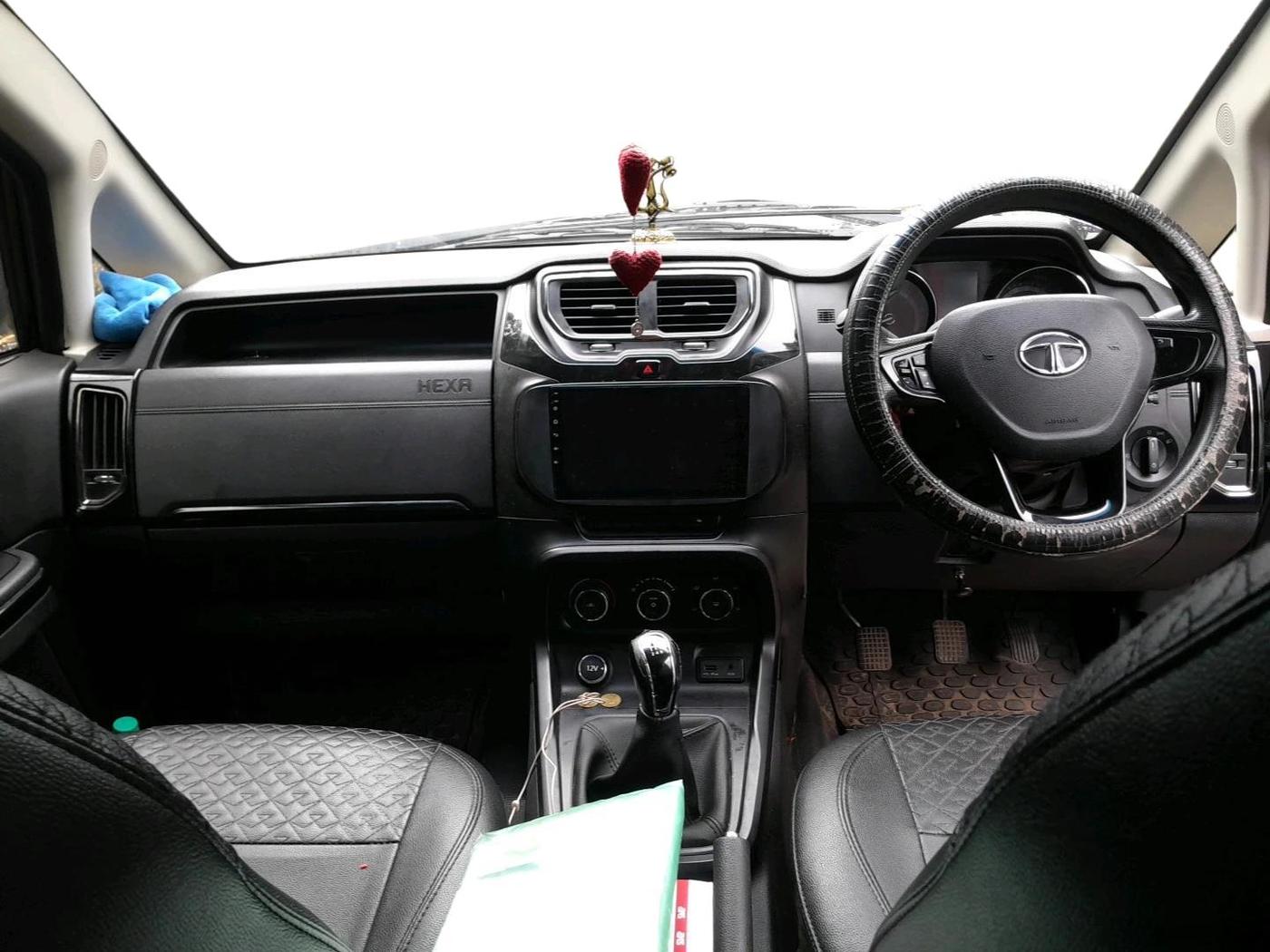 2018 Tata Hexa XE 4X2 7 STR, Diesel, Manual, 83,444 km, interior