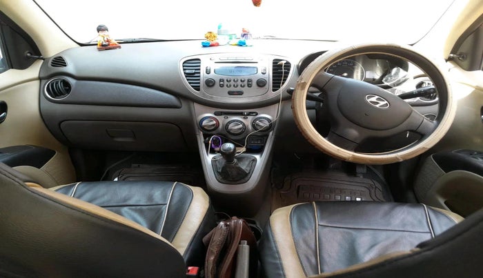 2015 Hyundai i10 SPORTZ 1.1, Petrol, Manual, 21,106 km, interior