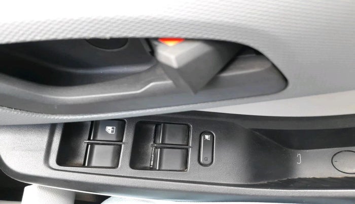 2025 Tata Tiago XT PETROL, Petrol, Manual, 7,682 km, interior