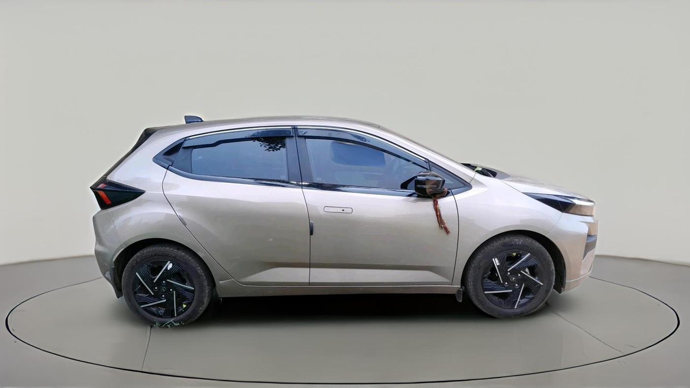 2025 Tata ALTROZ Accomplished S Petrol 5 MT, Petrol, Manual, 6,688 km, exterior
