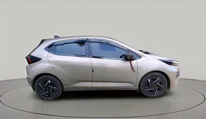 2025 Tata ALTROZ Accomplished S Petrol 5 MT, Petrol, Manual, 6,688 km, exterior