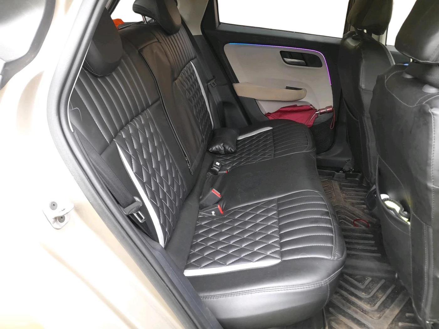2025 Tata ALTROZ Accomplished S Petrol 5 MT, Petrol, Manual, 6,688 km, interior