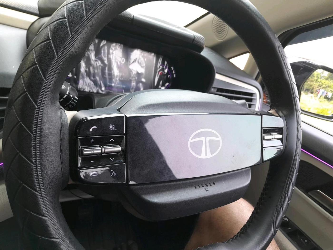 2025 Tata ALTROZ Accomplished S Petrol 5 MT, Petrol, Manual, 6,688 km, interior