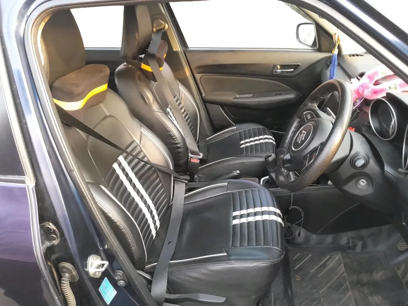 2019 Maruti Swift VXI, Petrol, Manual, 73,472 km, interior