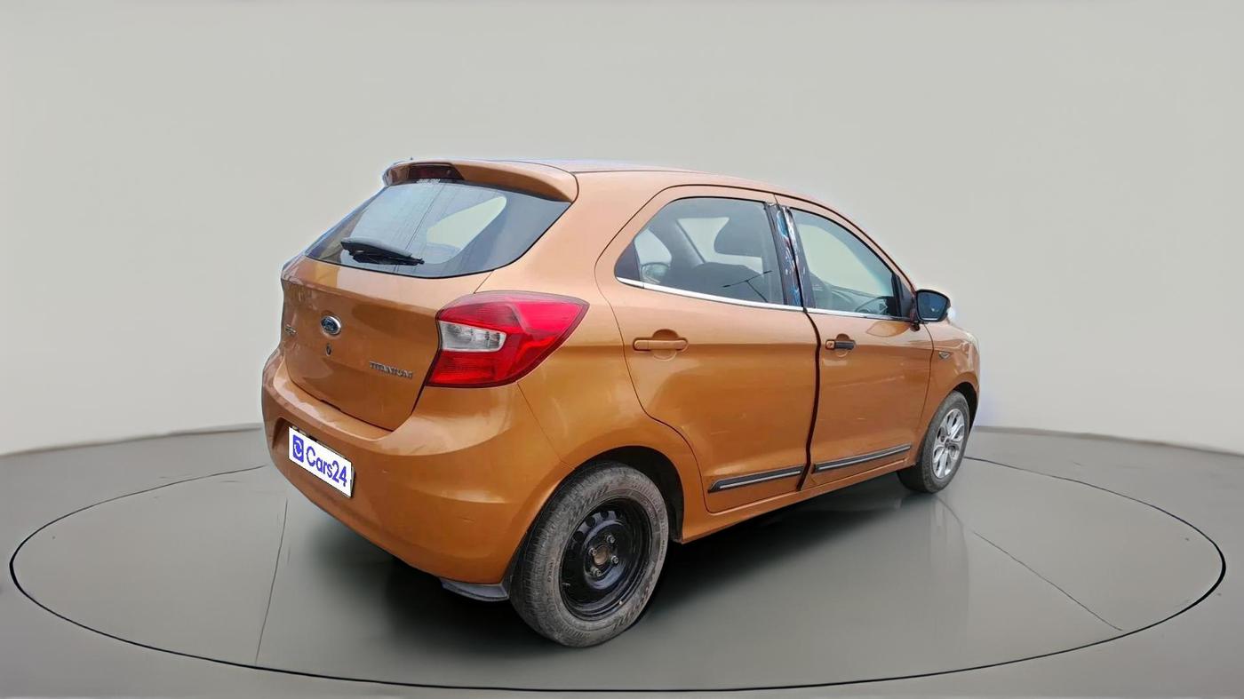 2015 Ford New Figo TITANIUM 1.2 PETROL MT, Petrol, Manual, 83,799 km, exterior