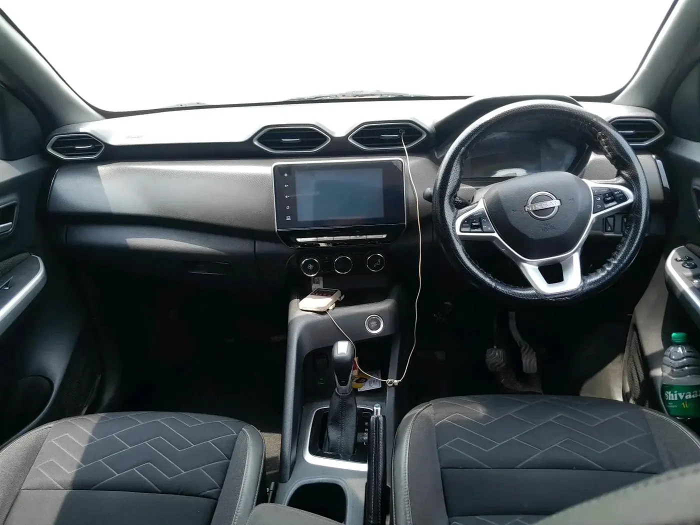 2021 Nissan MAGNITE XV PREMIUM TURBO CVT DUAL TONE, Petrol, Automatic, 53,285 km, interior