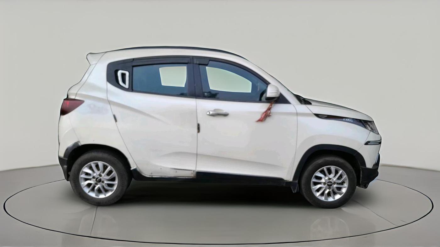 2016 Mahindra Kuv100 K8 D 6 STR, Diesel, Manual, 72,865 km, exterior