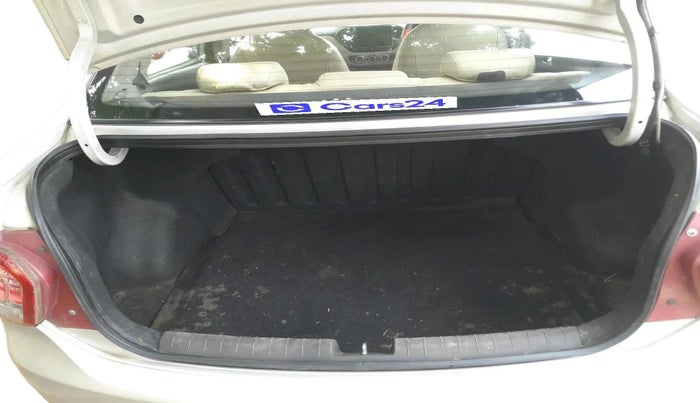 2016 Hyundai Xcent SX 1.2, Petrol, Manual, 84,444 km, exterior