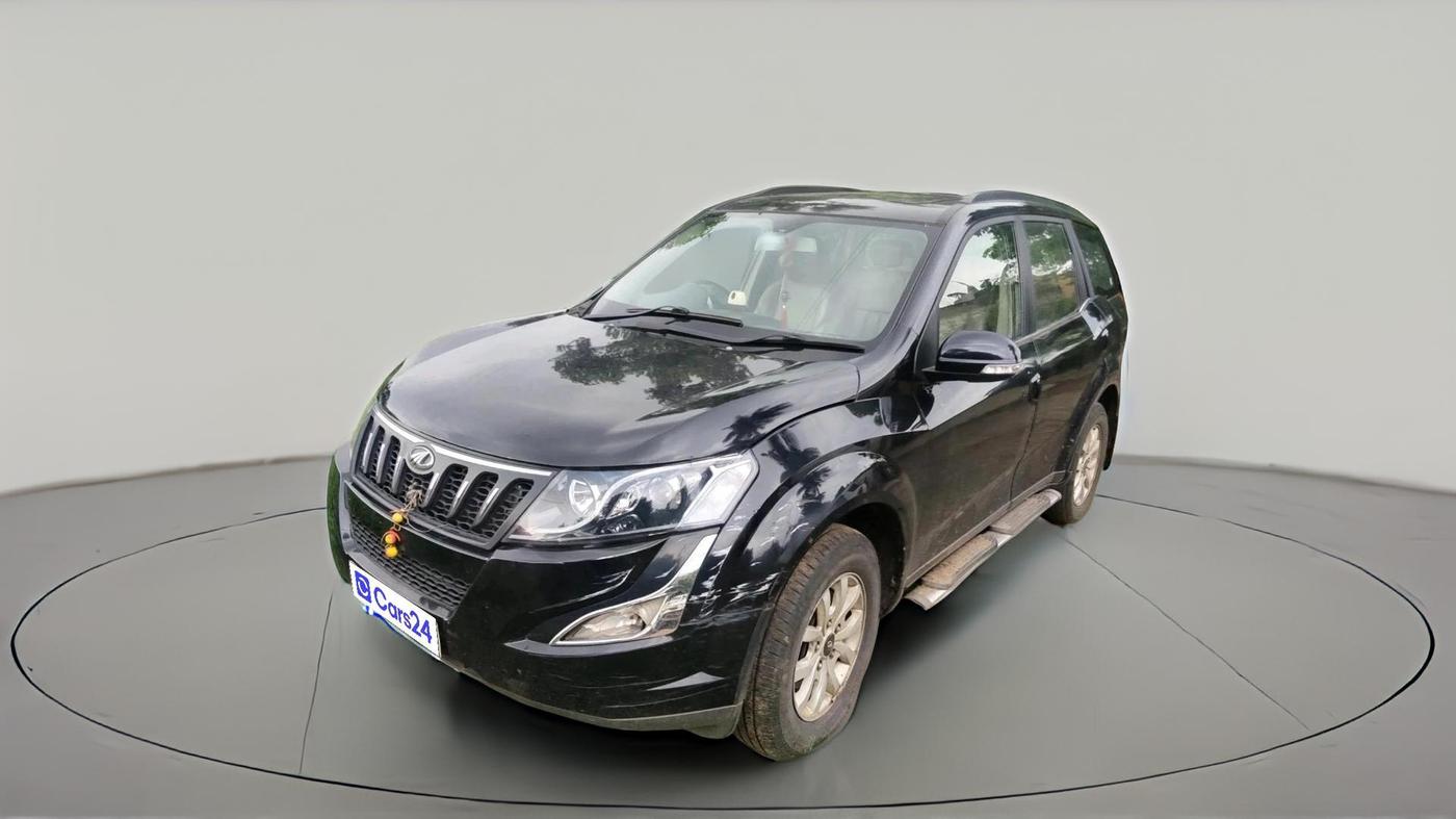 2016 Mahindra XUV500 W10, Diesel, Manual, 61,184 km, exterior