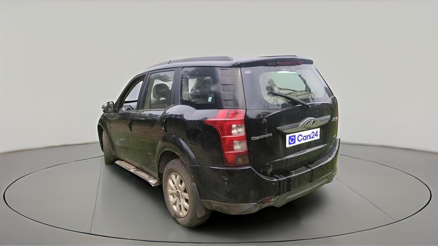 2016 Mahindra XUV500 W10, Diesel, Manual, 61,184 km, exterior