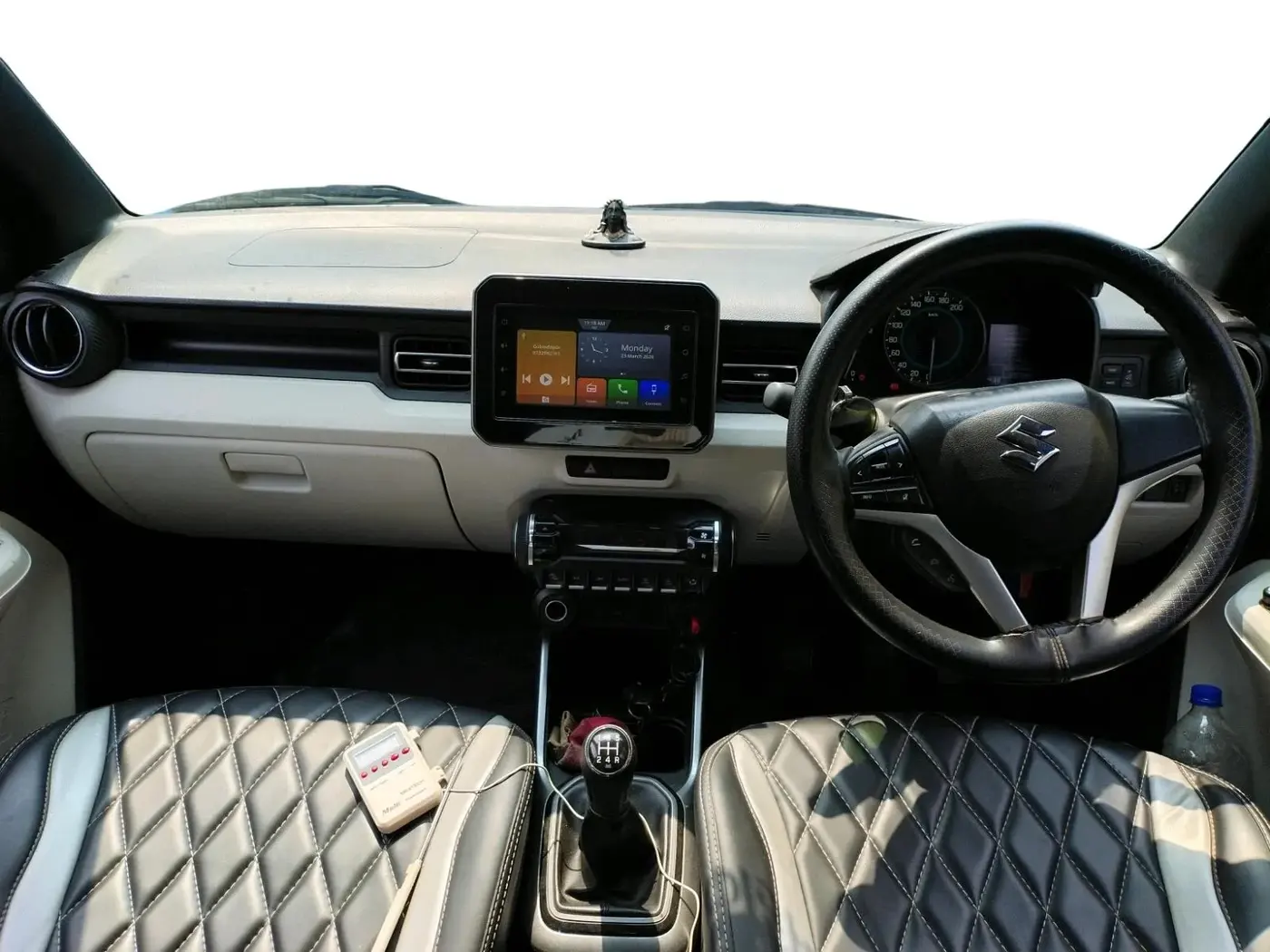 2021 Maruti IGNIS ALPHA 1.2, Petrol, Manual, 30,579 km, interior