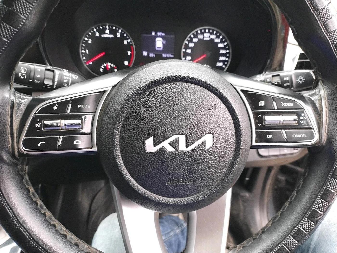 2022 KIA SELTOS HTK PLUS 1.5 IMT, Petrol, Manual, 54,159 km, interior