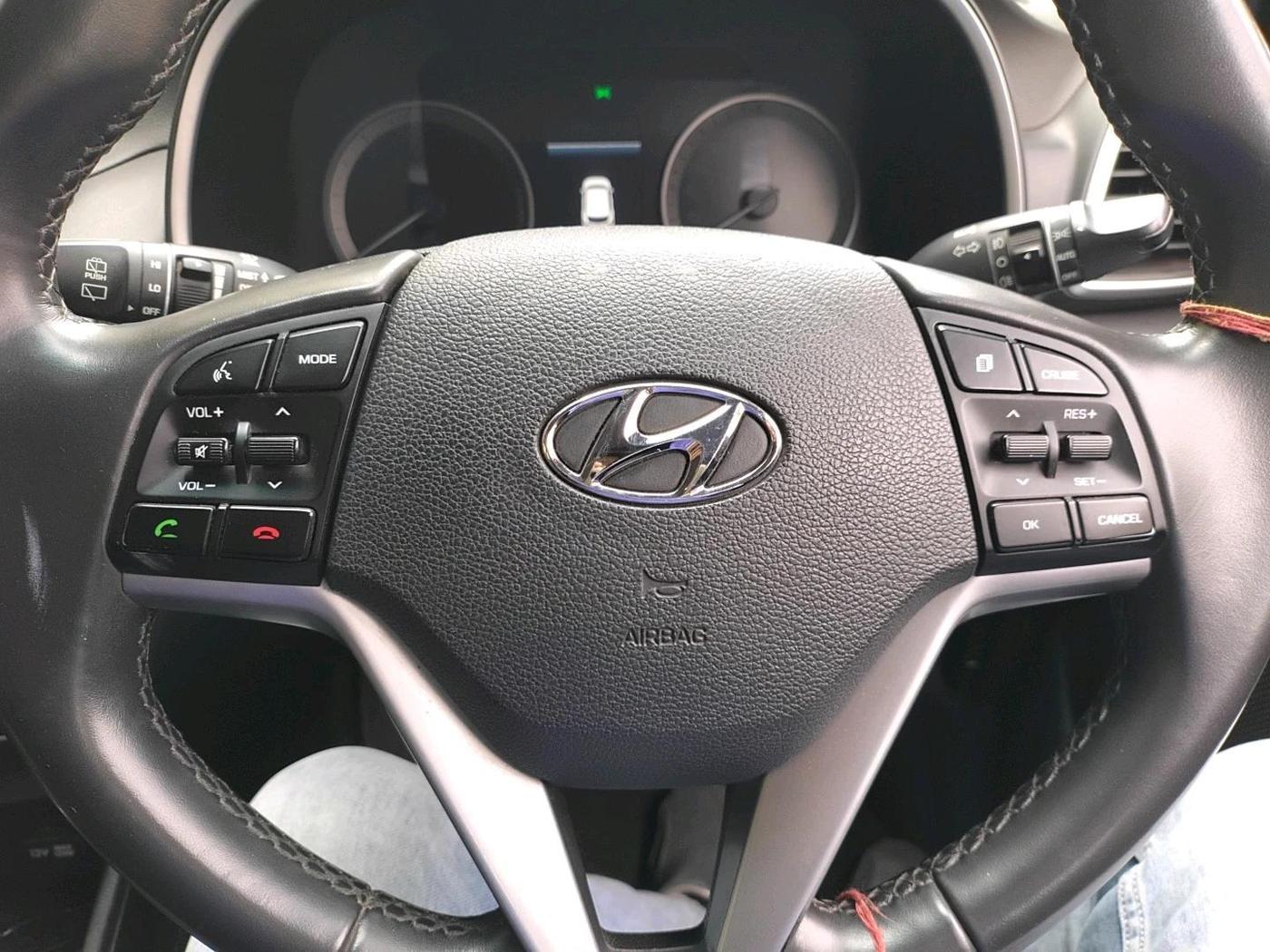 2022 Hyundai Tucson GLS 4WD AT DIESEL, Diesel, Automatic, 75,624 km, interior
