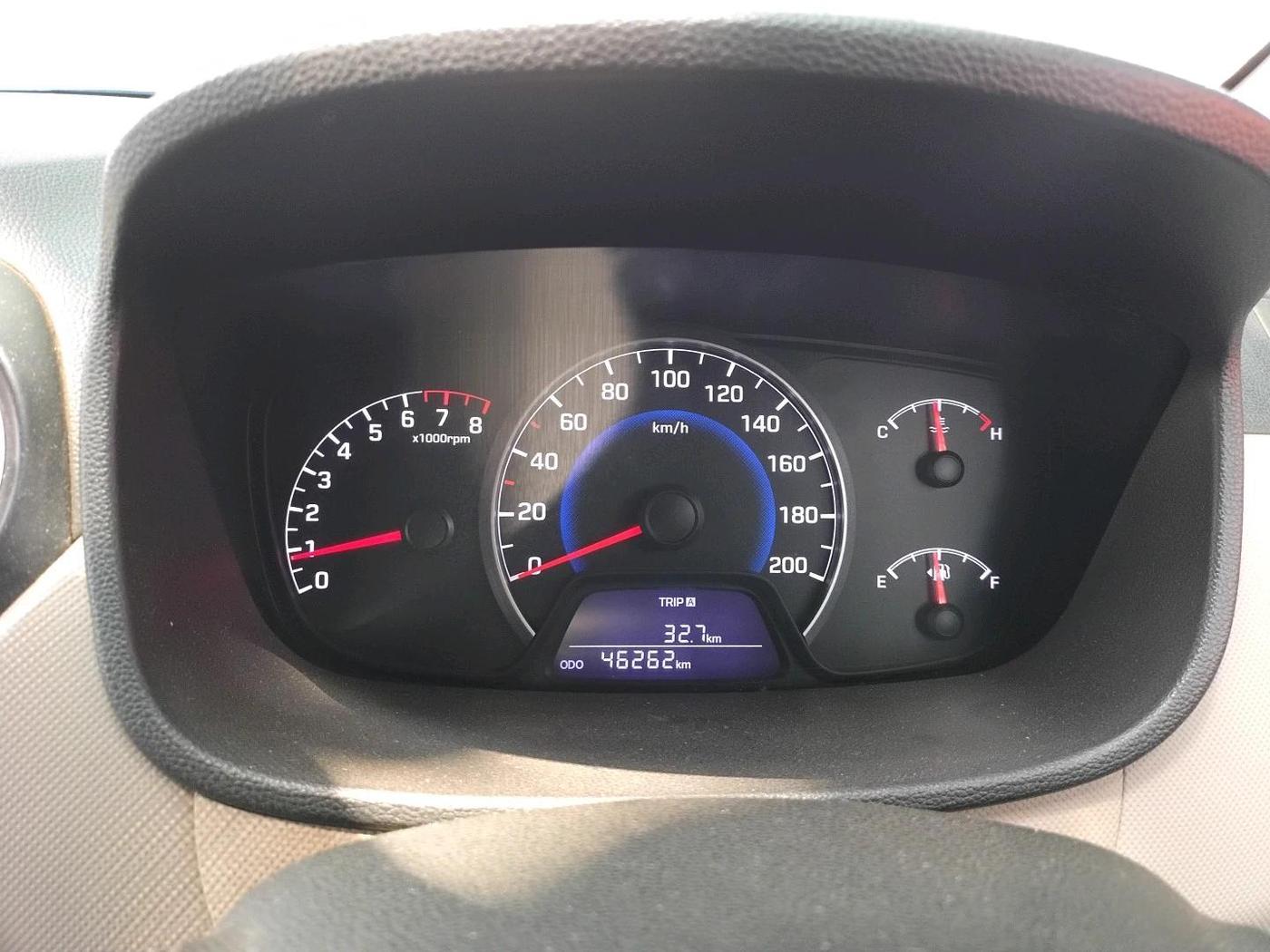 2015 Hyundai Grand i10 SPORTZ 1.2 KAPPA VTVT, Petrol, Manual, 46,262 km, interior