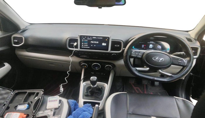 2022 Hyundai VENUE SX 1.2 PETROL, Petrol, Manual, 26,910 km, interior