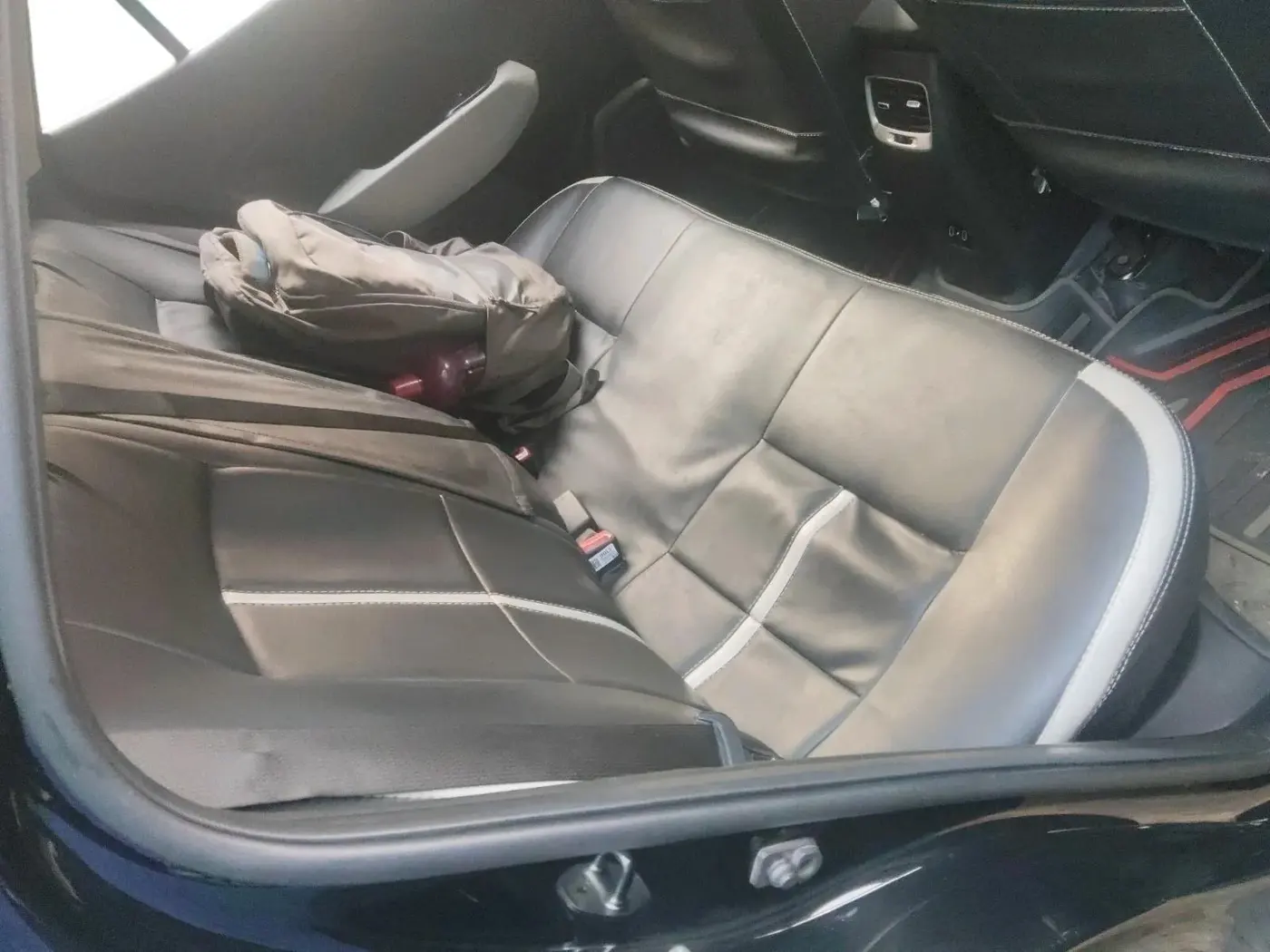 2022 Hyundai VENUE SX 1.2 PETROL, Petrol, Manual, 26,910 km, interior