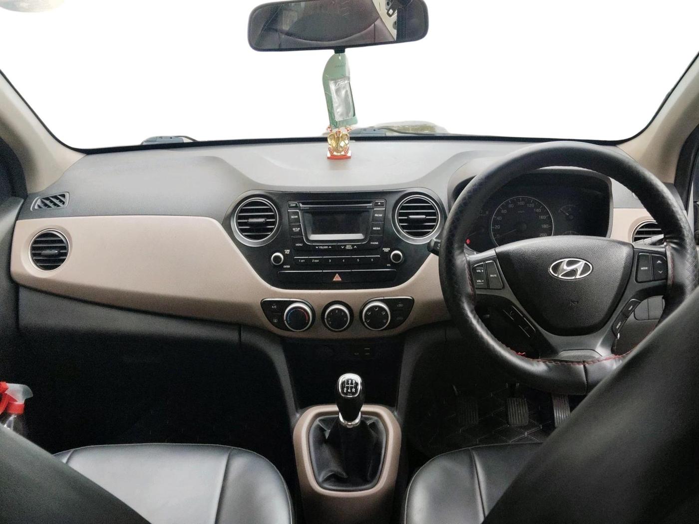 2016 Hyundai Grand i10 SPORTZ 1.2 KAPPA VTVT, Petrol, Manual, 94,432 km, interior