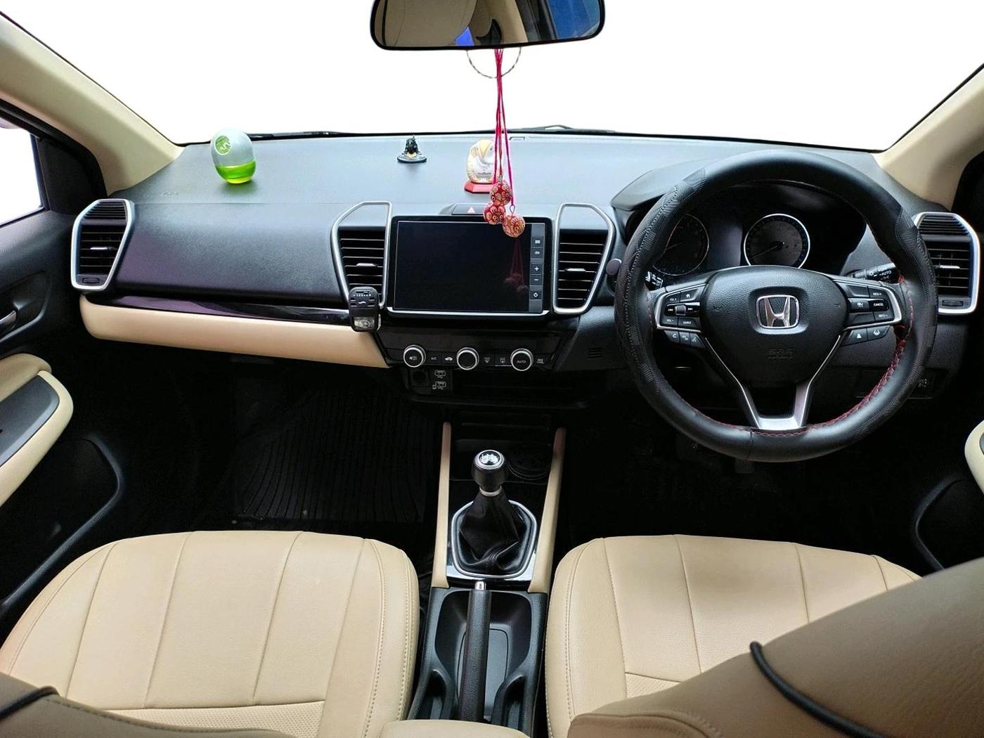 2023 Honda City 1.5L I-VTEC V MT 5TH GEN, Petrol, Manual, 13,183 km, interior