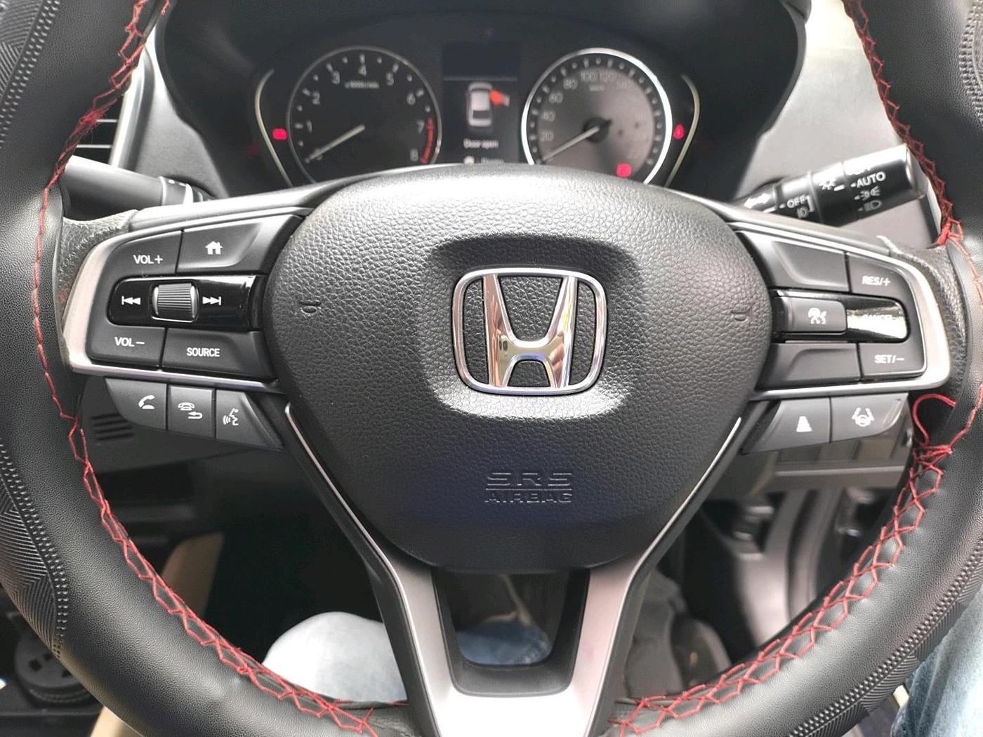 2023 Honda City 1.5L I-VTEC V MT 5TH GEN, Petrol, Manual, 13,183 km, interior