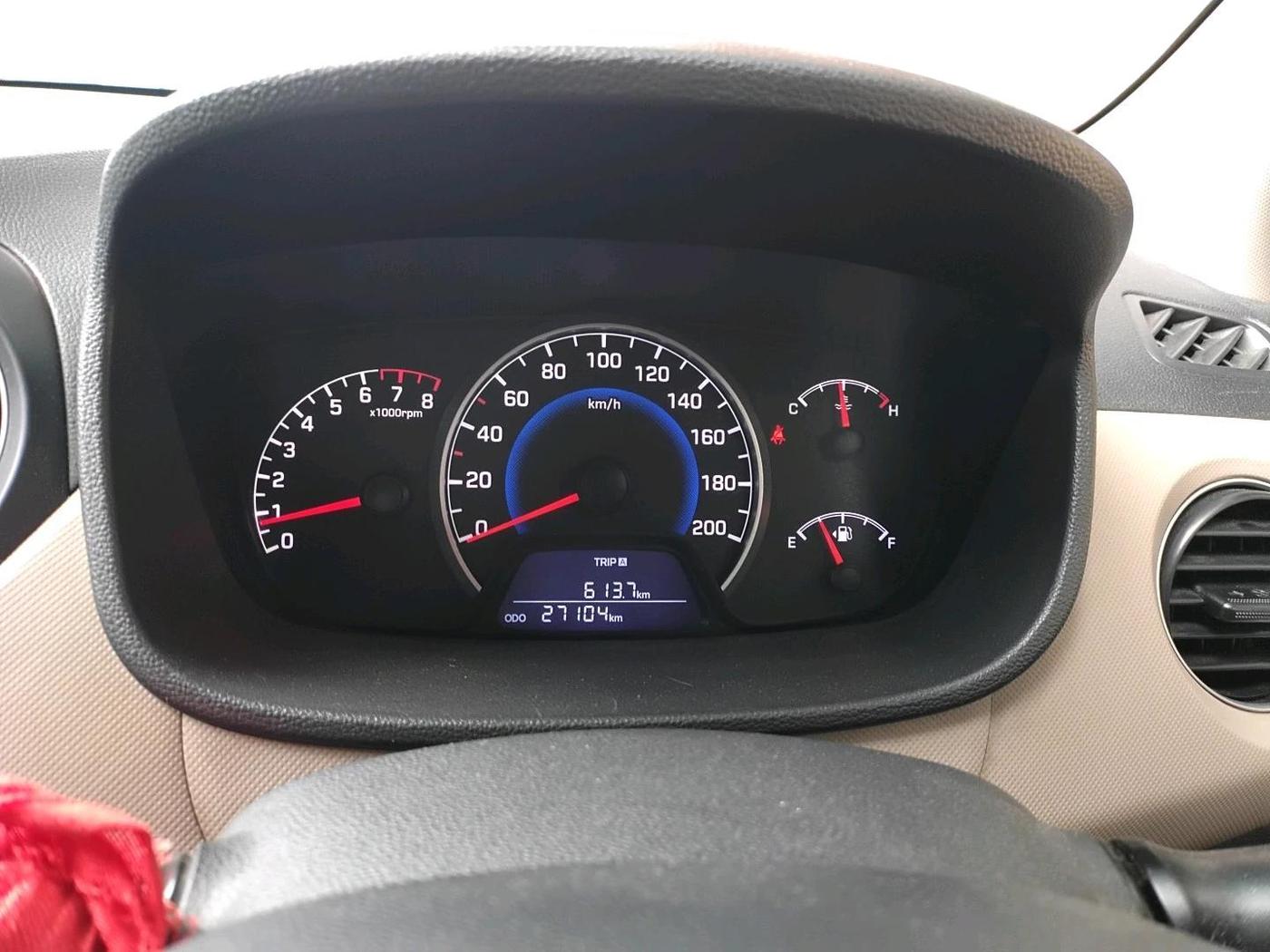 2018 Hyundai Grand i10 MAGNA 1.2 KAPPA VTVT, Petrol, Manual, 27,104 km, interior