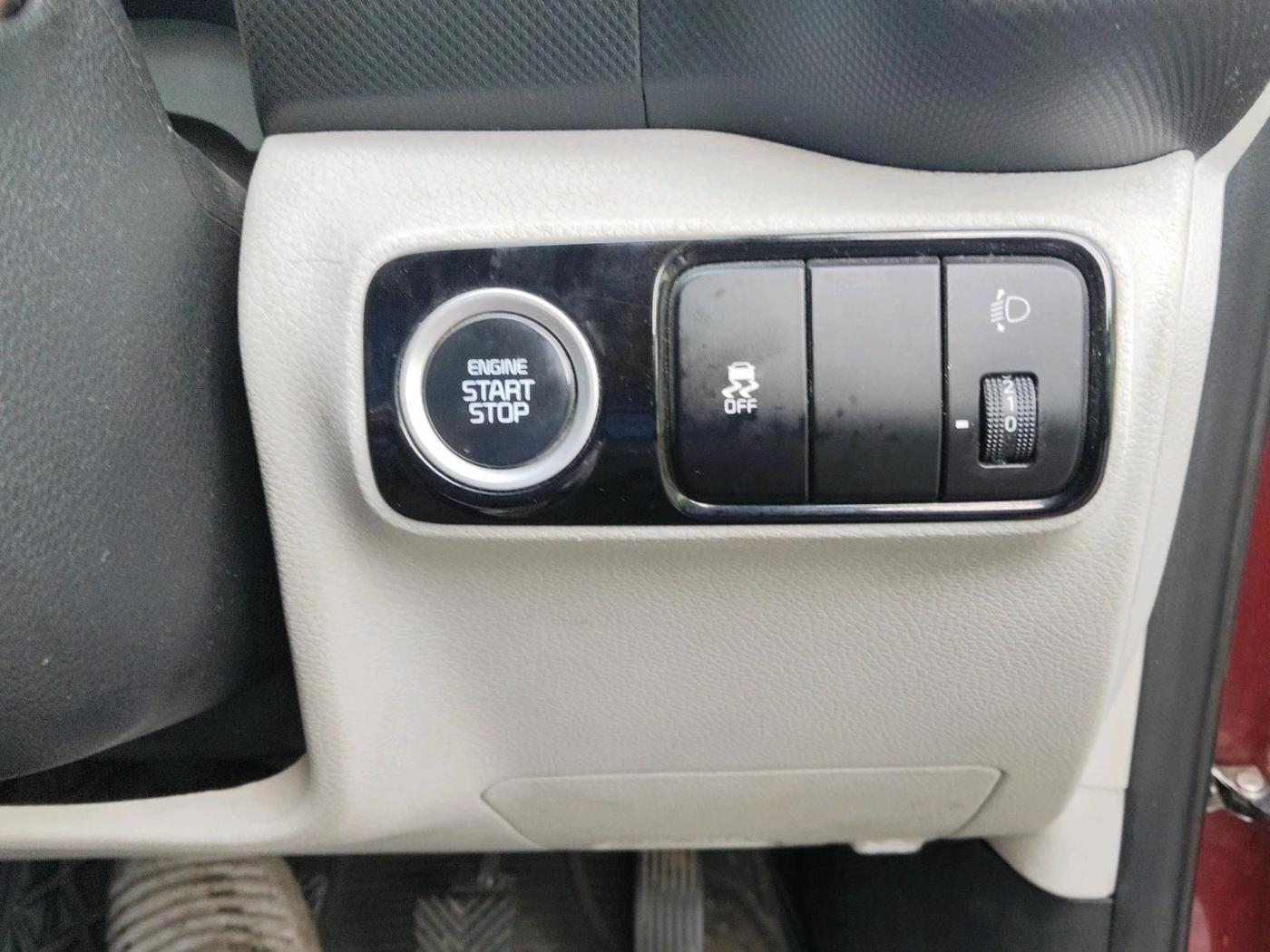 2021 KIA SONET HTX 1.5, Diesel, Manual, 1,34,433 km, interior