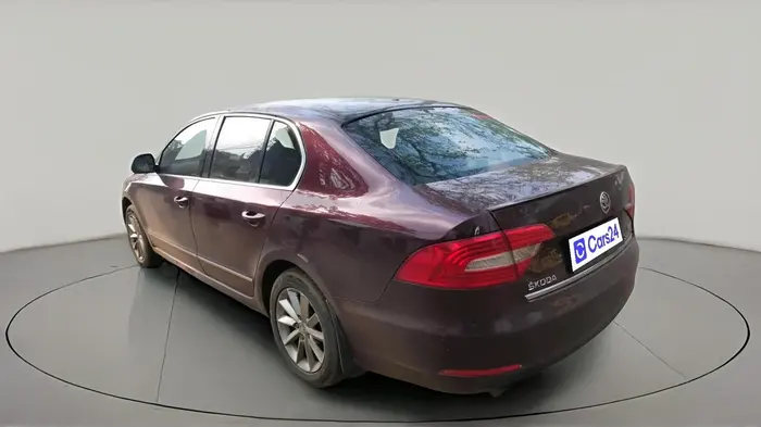 2014 Skoda Superb ELEGANCE 2.0 TDI CR AT, Diesel, Automatic, 86,834 km, exterior
