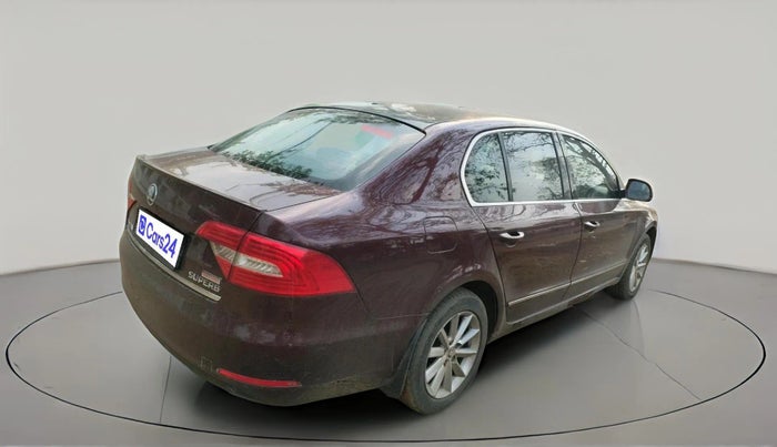 2014 Skoda Superb ELEGANCE 2.0 TDI CR AT, Diesel, Automatic, 86,834 km, exterior