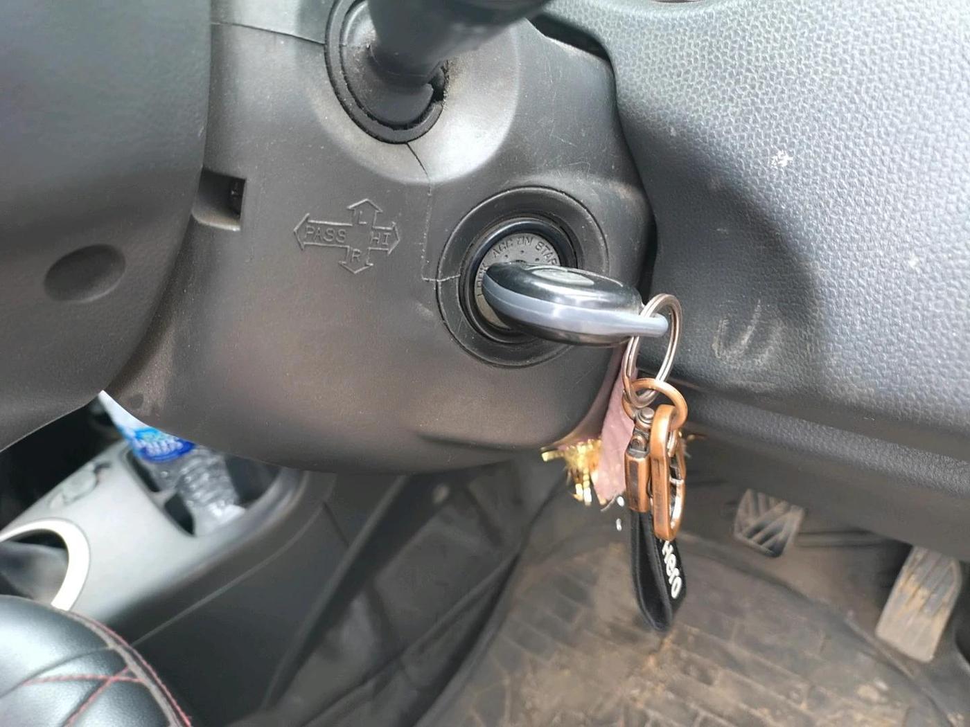 2011 Maruti Swift Dzire ZXI, Petrol, Manual, 84,849 km, interior