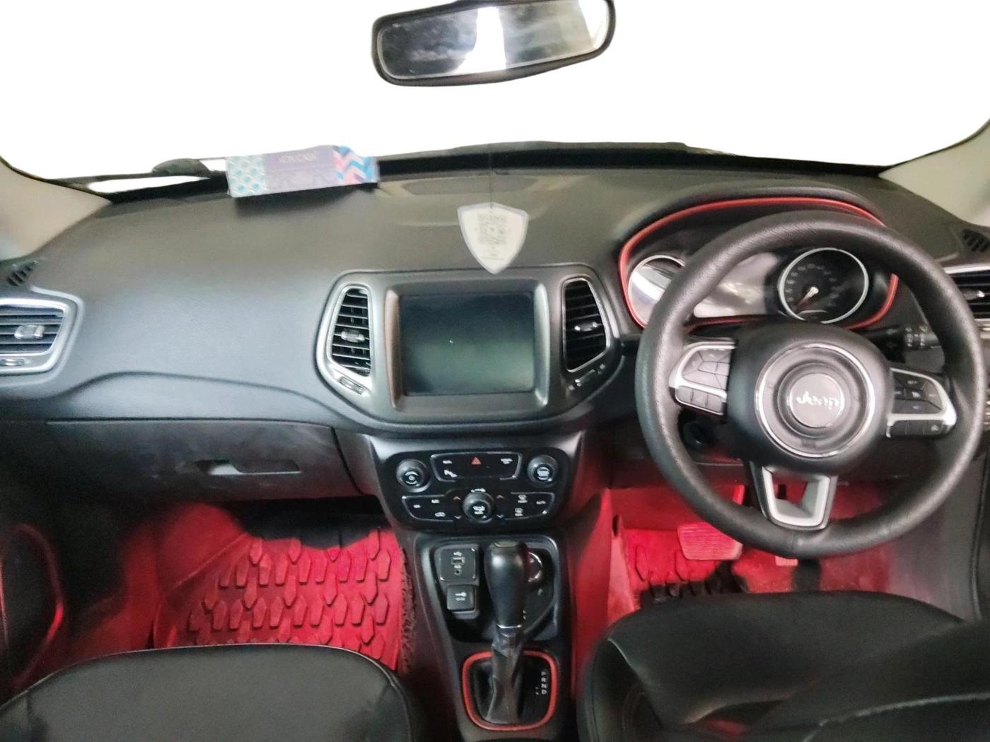 2019 Jeep Compass TRAILHAWK (O) 2.0 4X4, Diesel, Automatic, 1,05,632 km, interior