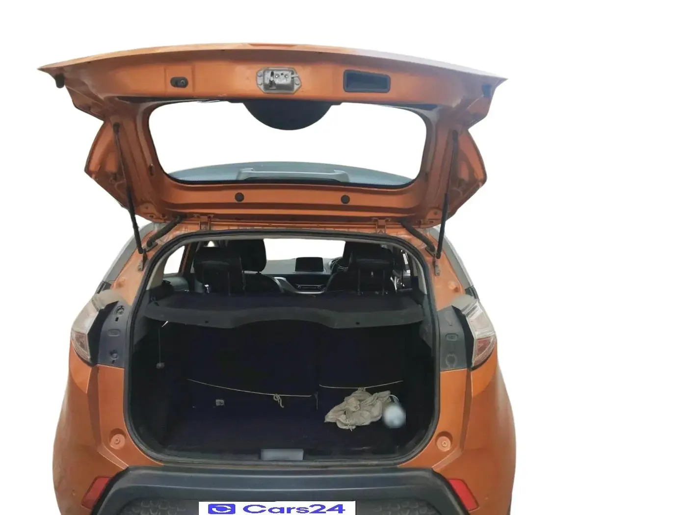 2018 Tata NEXON XZA PLUS DIESEL DUAL TONE, Diesel, Automatic, 1,00,713 km, exterior
