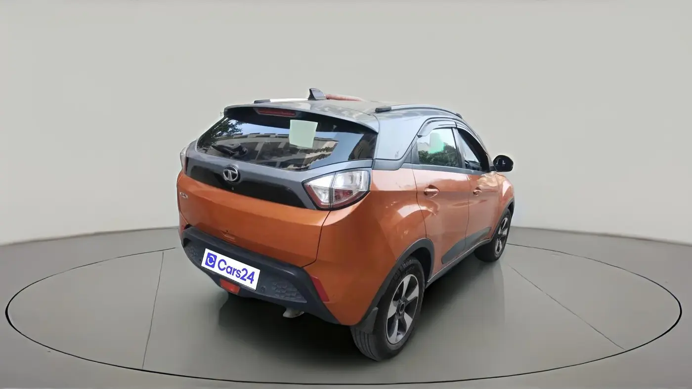 2018 Tata NEXON XZA PLUS DIESEL DUAL TONE, Diesel, Automatic, 1,00,713 km, exterior