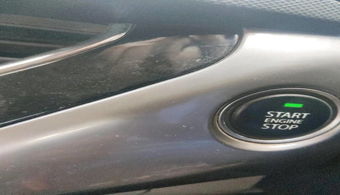 2018 Tata NEXON XZA PLUS DIESEL DUAL TONE, Diesel, Automatic, 1,00,713 km, interior