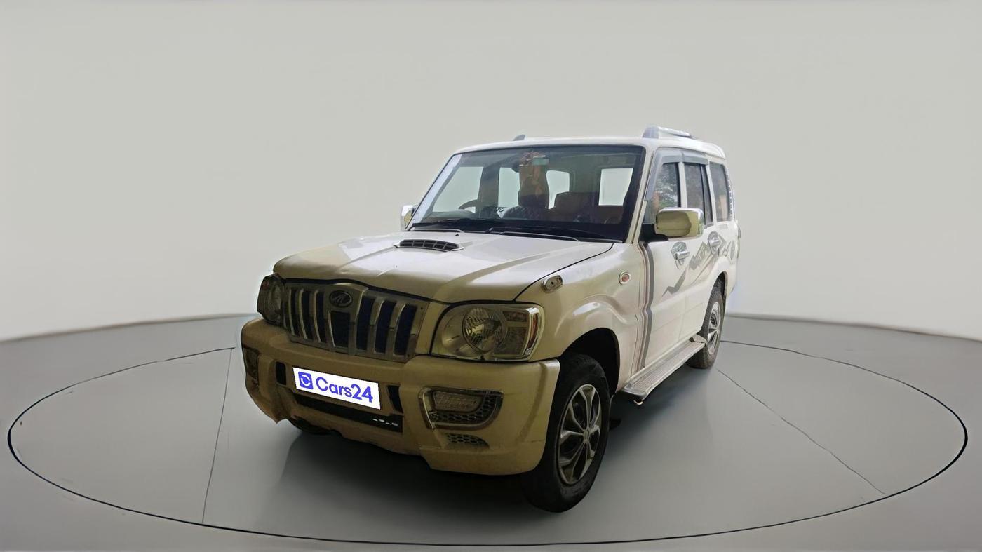 2014 Mahindra Scorpio EX, Diesel, Manual, 1,88,774 km, exterior