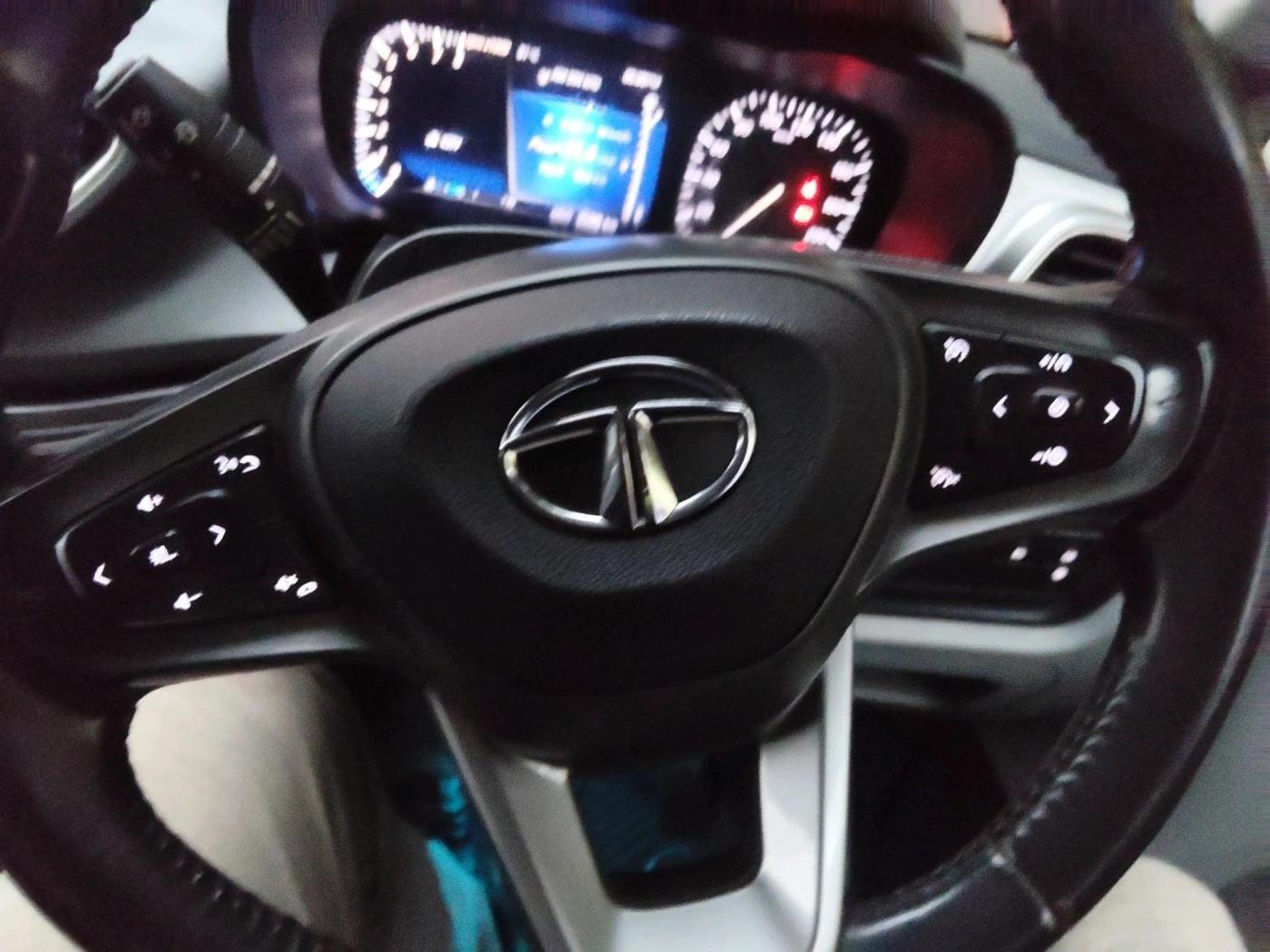 2020 Tata ALTROZ XZ PETROL, Petrol, Manual, 25,496 km, interior