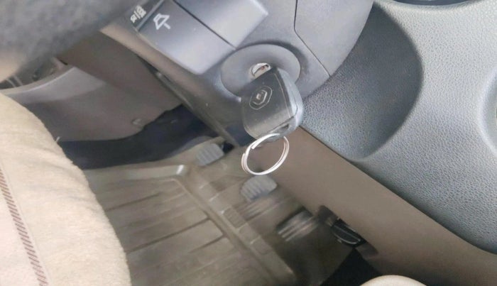 2017 Renault Duster 85 PS RXZ DIESEL, Diesel, Manual, 1,95,553 km, interior