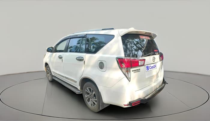 2022 Toyota Innova Crysta 2.7 VX 7 STR, Petrol, Manual, 1,36,065 km, exterior