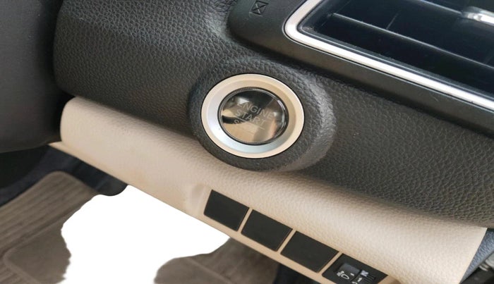 2022 Honda Amaze 1.2L I-VTEC VX, Petrol, Manual, 11,100 km, interior