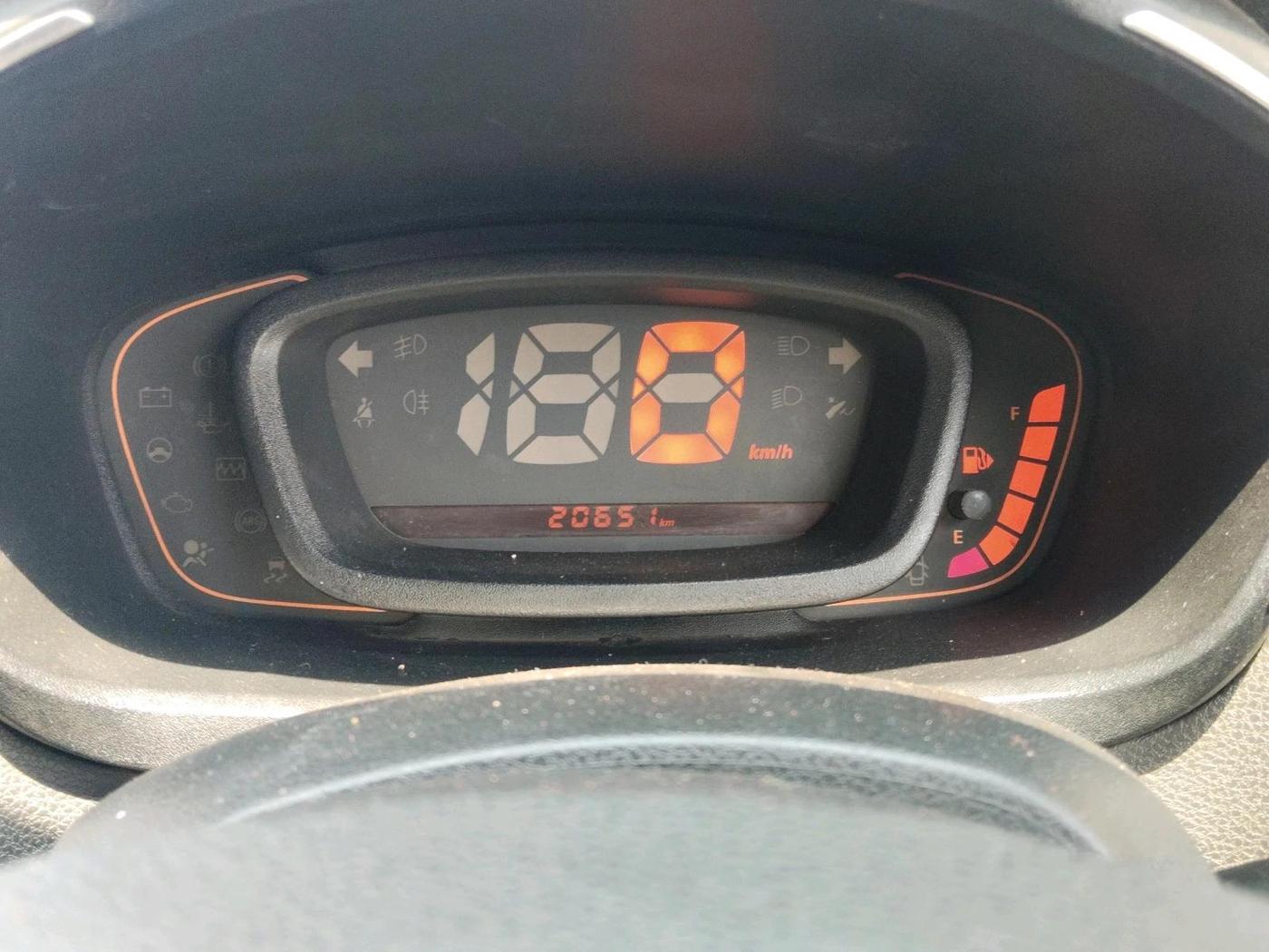 2017 Renault Kwid CLIMBER 1.0, Petrol, Manual, 20,651 km, interior