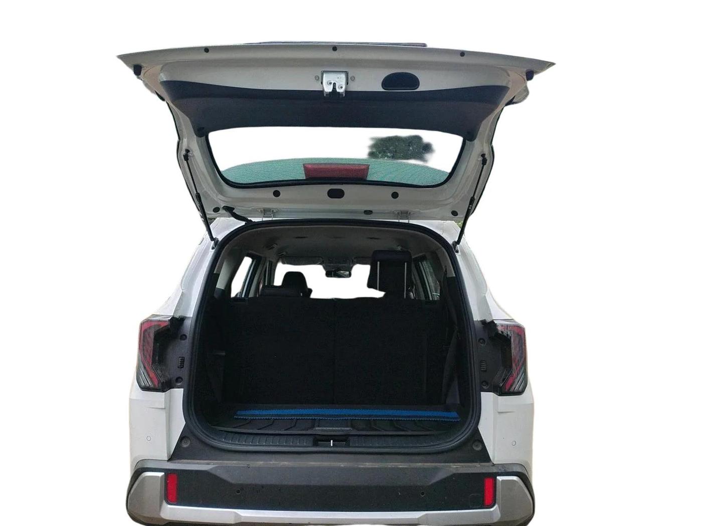 2025 KIA Carens Clavis HTE(O) 1.5 Petrol MT, Petrol, Manual, 19,443 km, exterior