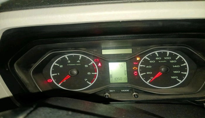 2022 Mahindra Scorpio S5, Diesel, Manual, 1,05,013 km, interior