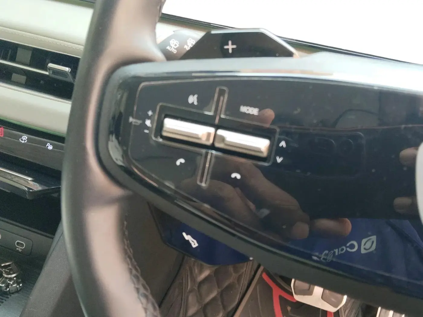 2025 Mahindra XEV 9e Pack Three B79 KWH, Electric, Automatic, 19,694 km, interior