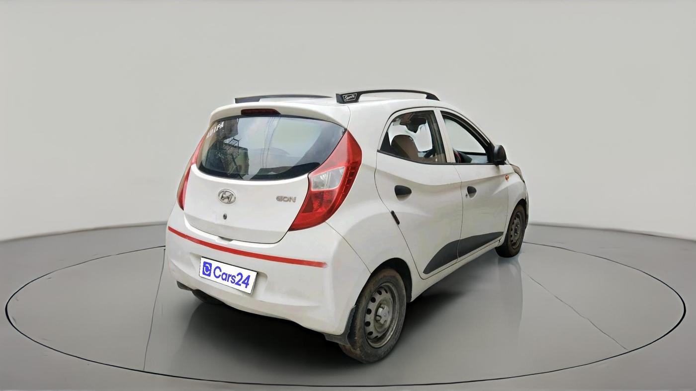 2018 Hyundai Eon ERA +, Petrol, Manual, 1,03,569 km, exterior