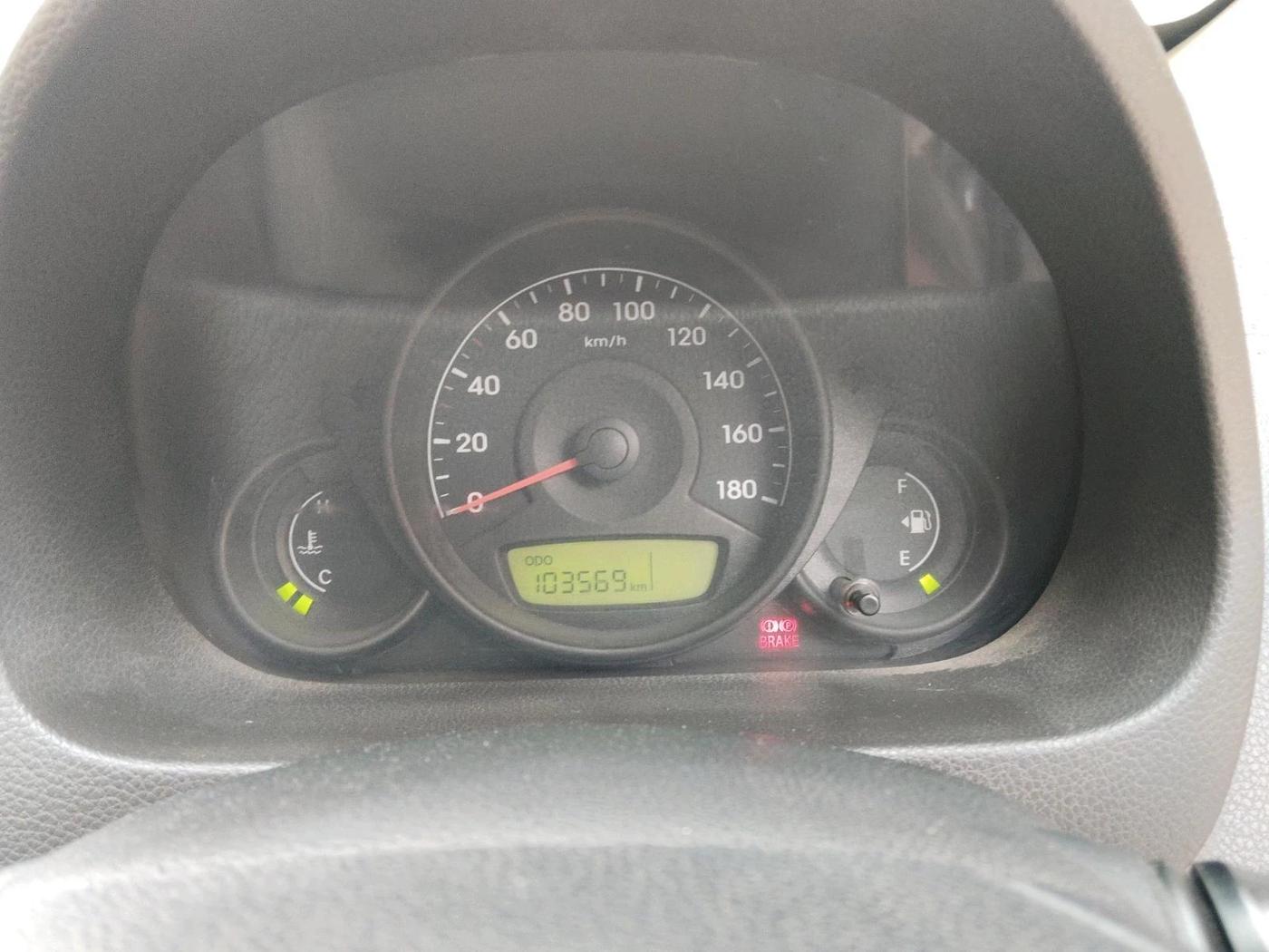 2018 Hyundai Eon ERA +, Petrol, Manual, 1,03,569 km, interior