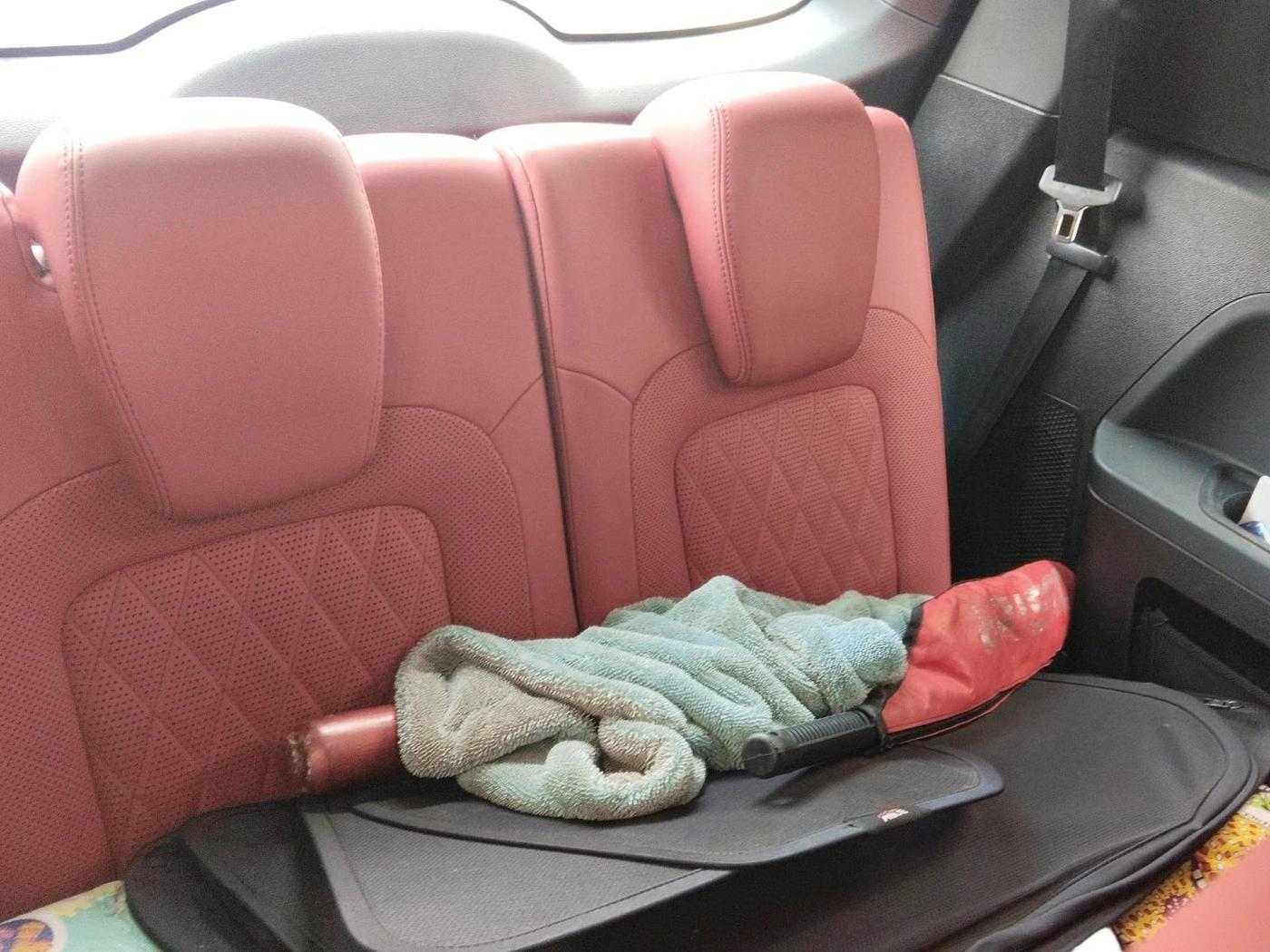 2023 Tata Safari XZA PLUS 2.0L RED DARK EDITION, Diesel, Automatic, 26,577 km, interior