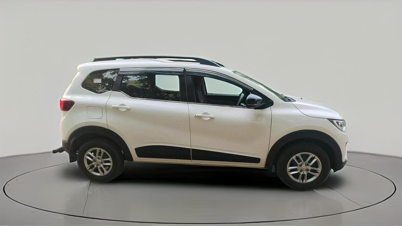2024 Renault TRIBER RXT, Petrol, Manual, 18,558 km, exterior