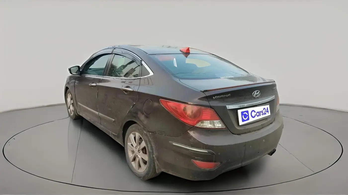 2011 Hyundai Verna FLUIDIC 1.6 CRDI SX, Diesel, Manual, 1,13,662 km, exterior
