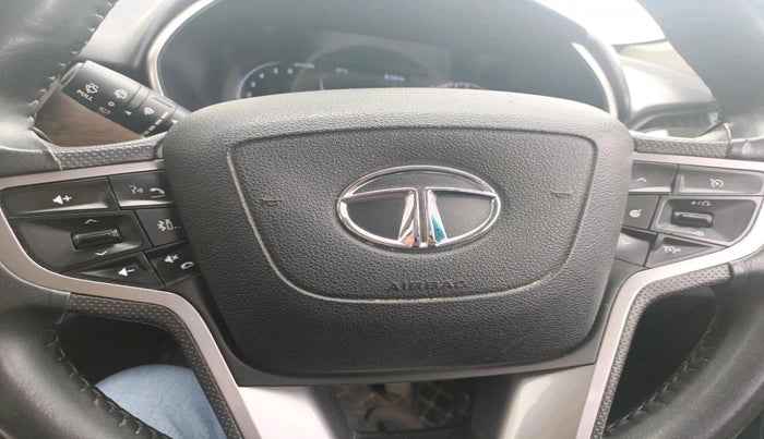 2019 Tata Harrier XZ 2.0L, Diesel, Manual, 1,16,840 km, interior
