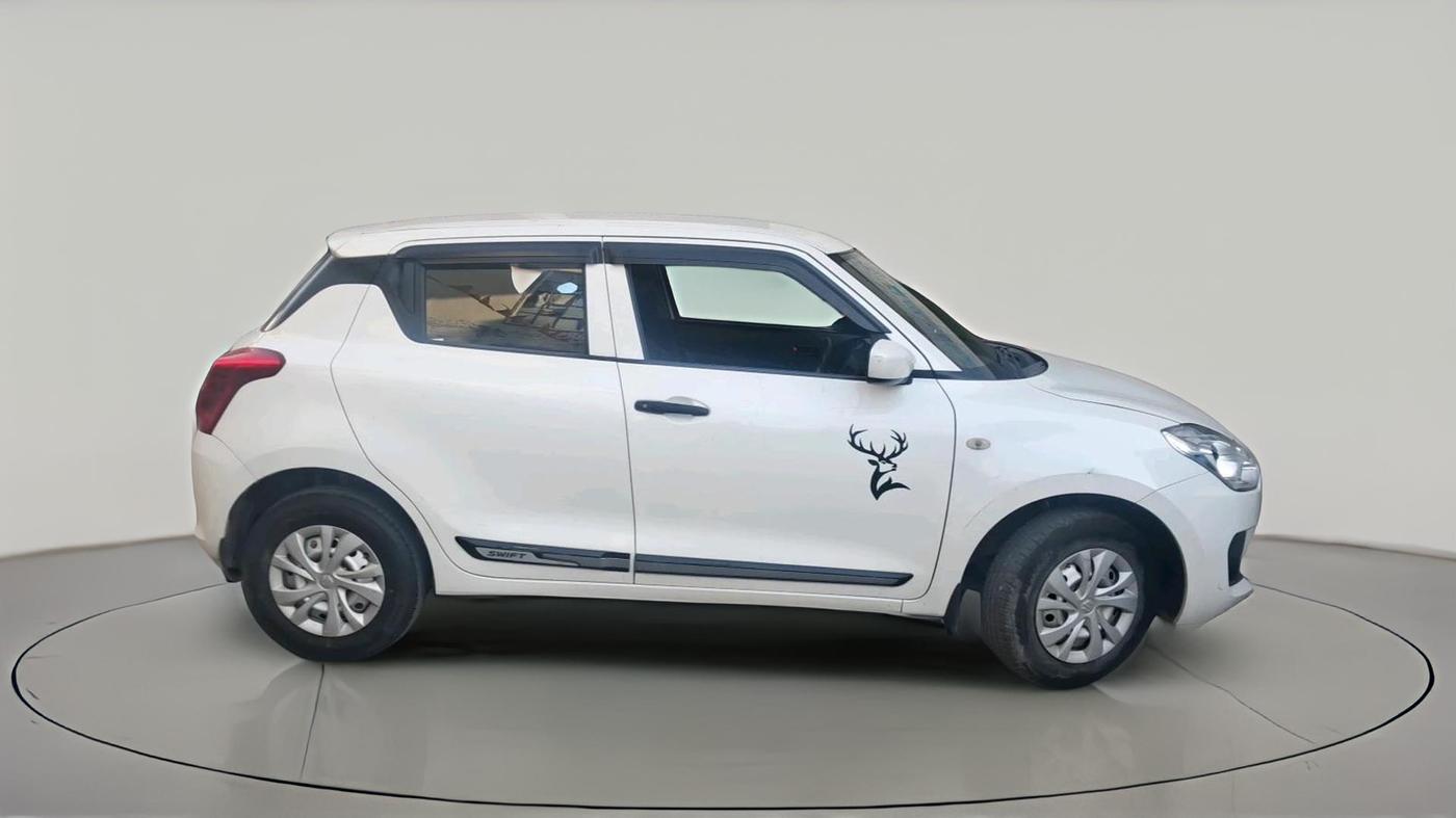 2021 Maruti Swift LXI, Petrol, Manual, 71,161 km, exterior